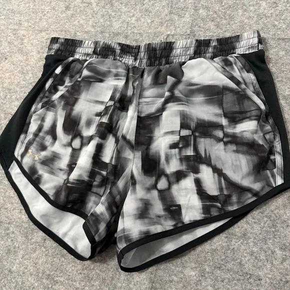 Under Armour Womens HeatGear Running Shorts Medium Black Grey Abstract - Picture 1 of 8